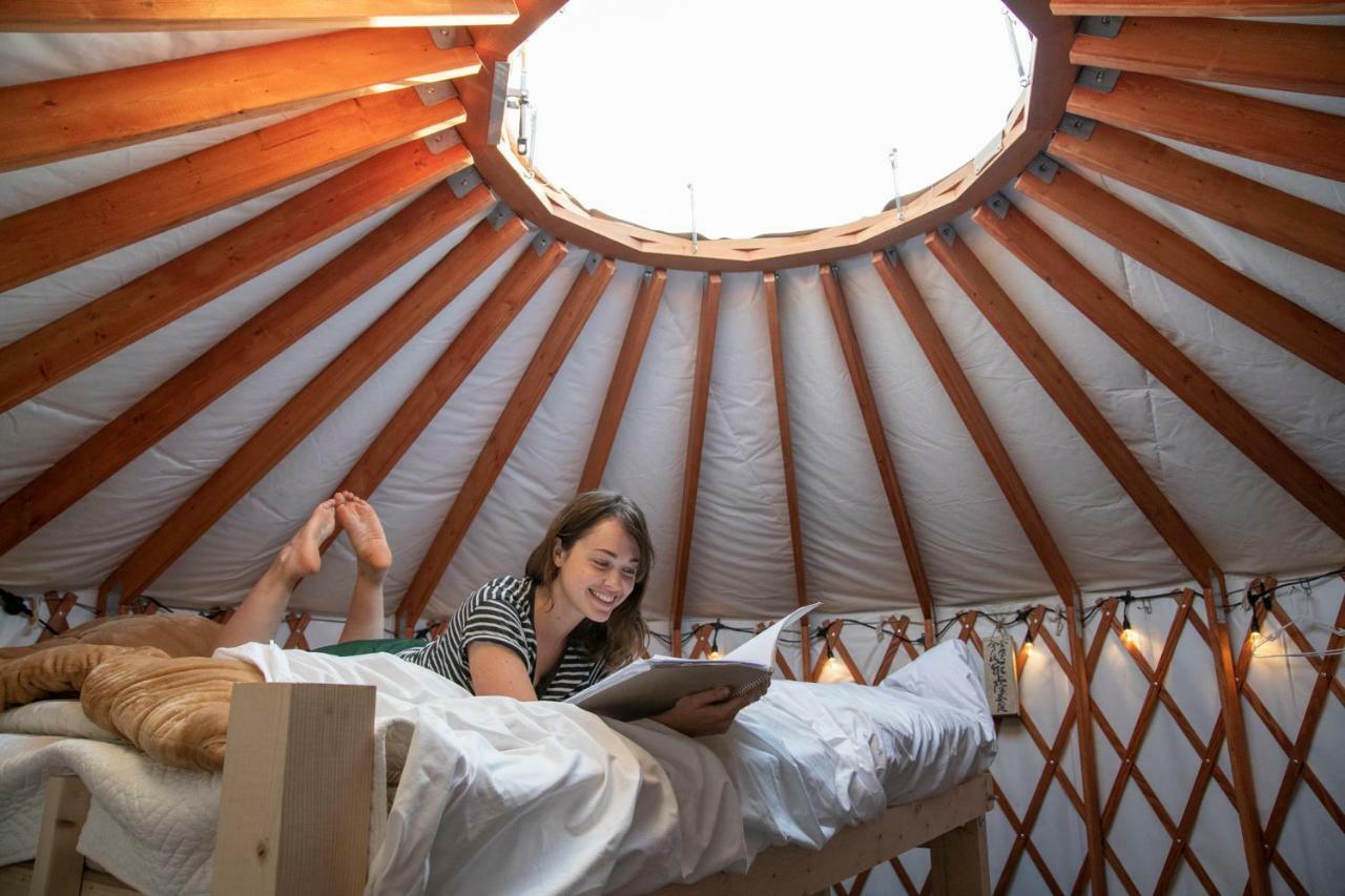 Готель The Yurts At Margo'S Garden, Kiroro Акаїґава Екстер'єр фото