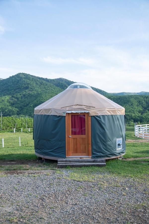 Готель The Yurts At Margo'S Garden, Kiroro Акаїґава Екстер'єр фото